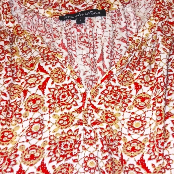 Ava Christine "Batik Design" Peasant Style Blouse in Size Large (100% Rayon) - Picture 7 of 7